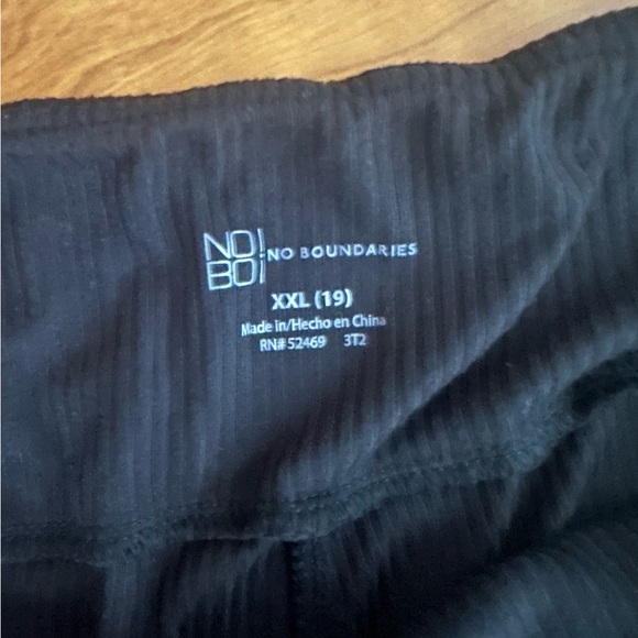 No Boundaries Black Ribbed Pants - Picture 2 of 2